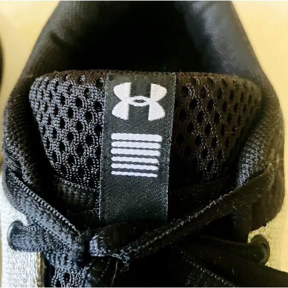 Under Armour Micro G Pursuit Shoes Running Mesh 7.5 Womens Gray Blk 3020221-101 - Picture 4 of 14